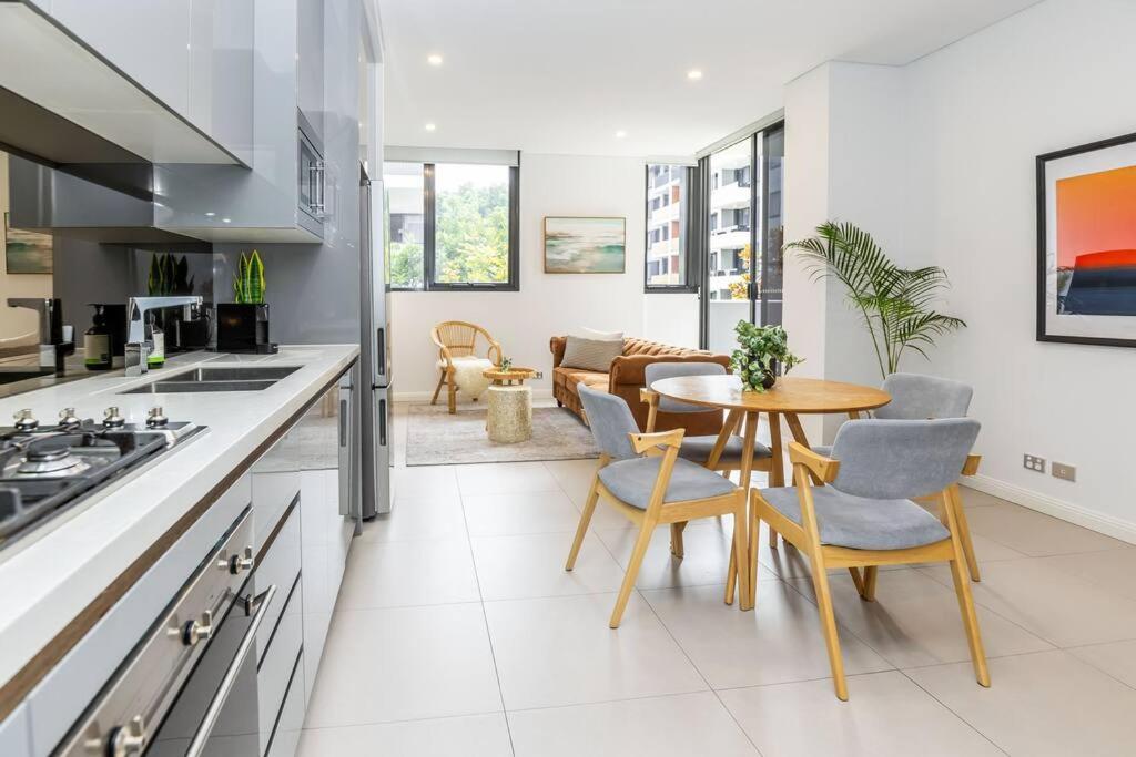 Apartment Perfect Rosebery I Zetland Wi-fi Netflix Gym Pool *